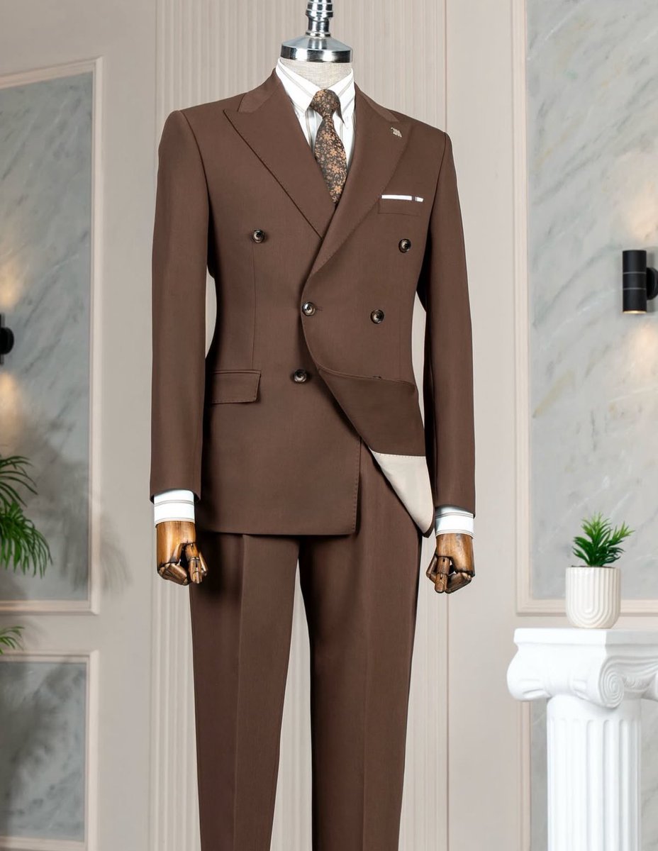 TheWestsider4's tweet photo. Category: SUIT 😍🔥 https://t.co/ksdNFa0oKd