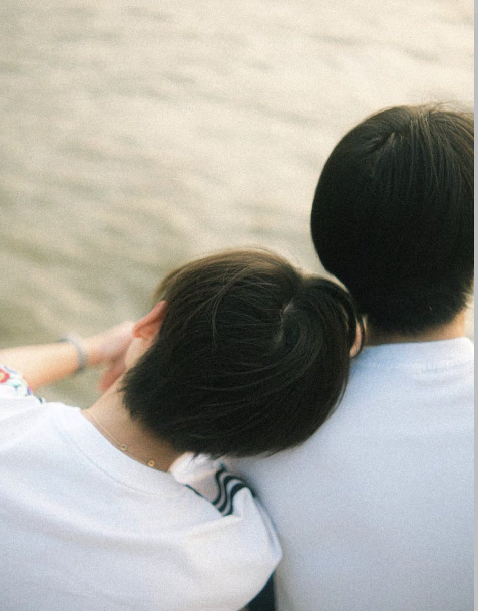 PeonyCutiie's tweet photo. I'm still here🫢Don't let devils distract you from the real goal.
#LengThanaphon
#AugustVachiravit
#AugustLeng
#เดชแก้ว
#บุพเพสันนิวาส
#LoveDestiny https://t.co/ursZ7aEFNi