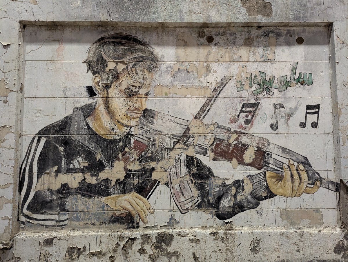 travelstustring's tweet photo. @obligatraveler @t_jh2009 @LindaPeters64 @AVagabondLife @ArtNomads @danielrbates82 @LiveaMemory @ShoestringTrvls @OneDelightfulL @Elizabcullen The art of the streets #Top4Theme #Top4StreetArt
🇲🇿 Maputo grooves
🇨🇴 El Poblado
🇮🇶 Lament for Nasiriyah
🇿🇦 Solidarity through art
share yours and tag host @obligatraveler https://t.co/sYoEjqYtpB