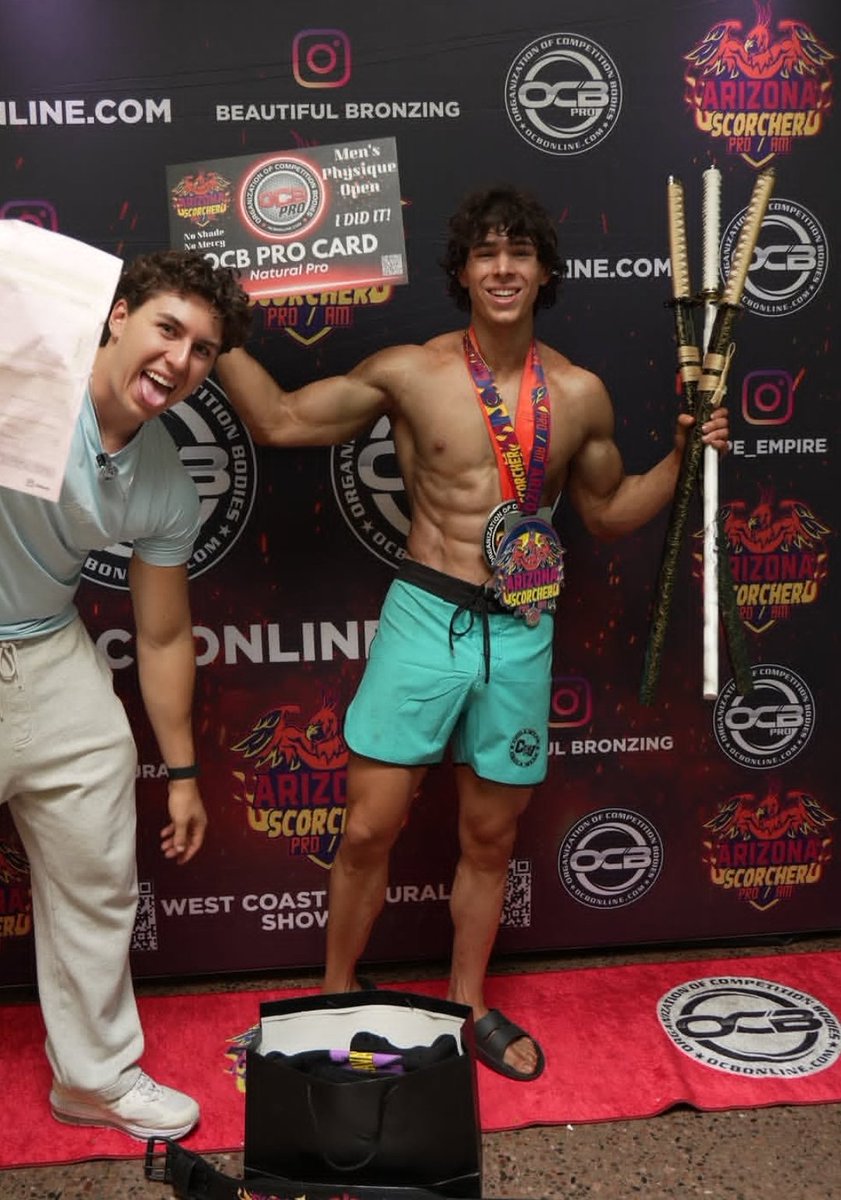 EastonS49629's tweet photo. Decided to share this moment with y'all too, thanks to my fans, lovers and supporters.
Love y'all.
#OCBPRO #NaturalPro #Bodybuilder #alphaworship #feetworshi̇p https://t.co/BttwquLG3y