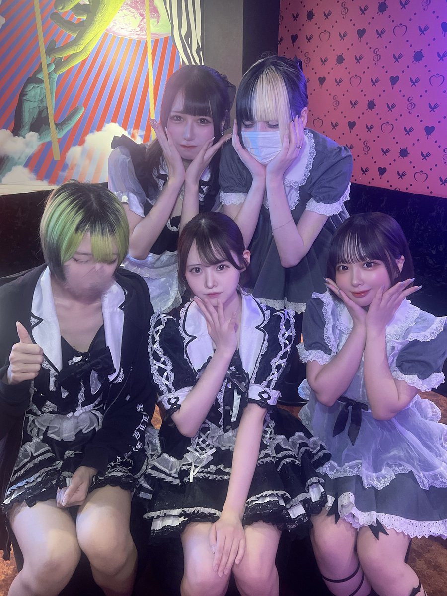 Shandy__Love's tweet photo. 𓂃🎀𓈒𓏸6月17日(水)19:00〜25:00𓏸𓈒🎀𓂃

シャンラブ𝙾𝙿𝙴𝙽しました ＞ ̫＜ ♡
もいしゃんゲスト出勤です🐥✨️

🍽️お給仕メイド🍽️  
19:00～
✨もいしゃん @moimoisam 
みらい @_michan1_ 
かむこ @kamukochan 
カリン @akainokarin 
りりか @usagi_ririka 
ちろる @sm41388153 
ニ兎 @iluzt_ 
きょぺ @kyopp_e 
世紀末しの @hqrapecom 
ゆいか @xvnql_ 
びび @b1b1_o 

20:00～
あぅ @ausan_0x 
るにゃ @0ll0l7_ 
ぽちゃ @pochan_poyo 

沢山のご来店お待ちしております＞̳ ̫ ＜̳ᐡ♩

#新宿
#新宿コンカフェ
#歌舞伎町コンカフェ
