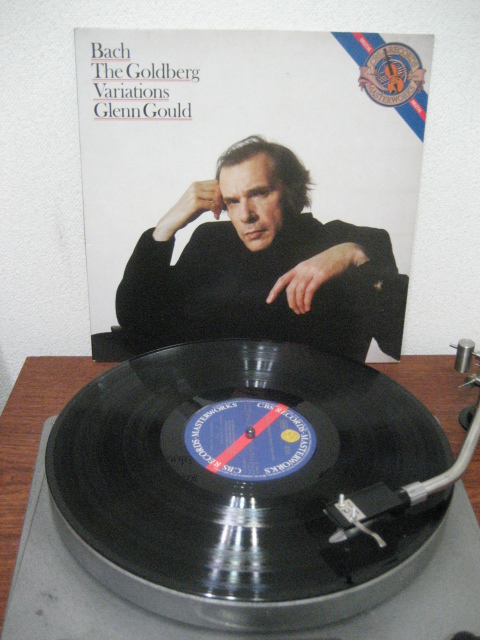 mojii1141341's tweet photo. #グールド #ゴールドベルク変奏曲
ステレオデジタル録音盤
1982年 D37779 和蘭プレス
#GoldbergーVariations の演奏は #GlennーGould に尽きると思う
#MASTERWORKS https://t.co/M78kId3df7