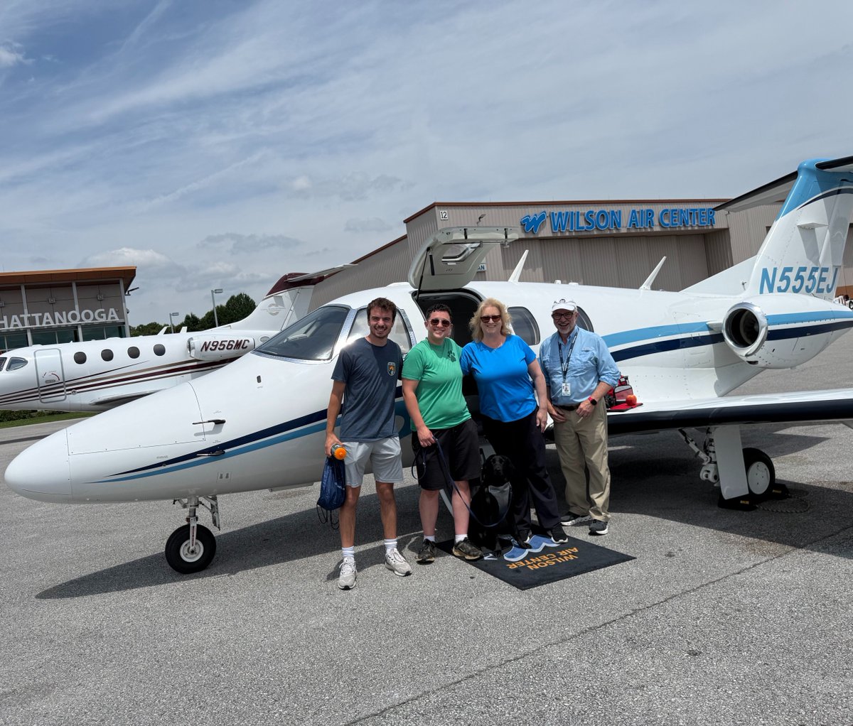 dogsbetterlives's tweet photo. Huge thanks to the volunteer pilots at #AirCareAlliance for helping #DBL pup Fiona travel from Texas to Tennessee and then on to Massachusetts!

Your generosity helps future #ServiceDogs get where they need to be safely and efficiently. We couldn't do it without you! 💚 https://t.co/G0Ueh27pp0