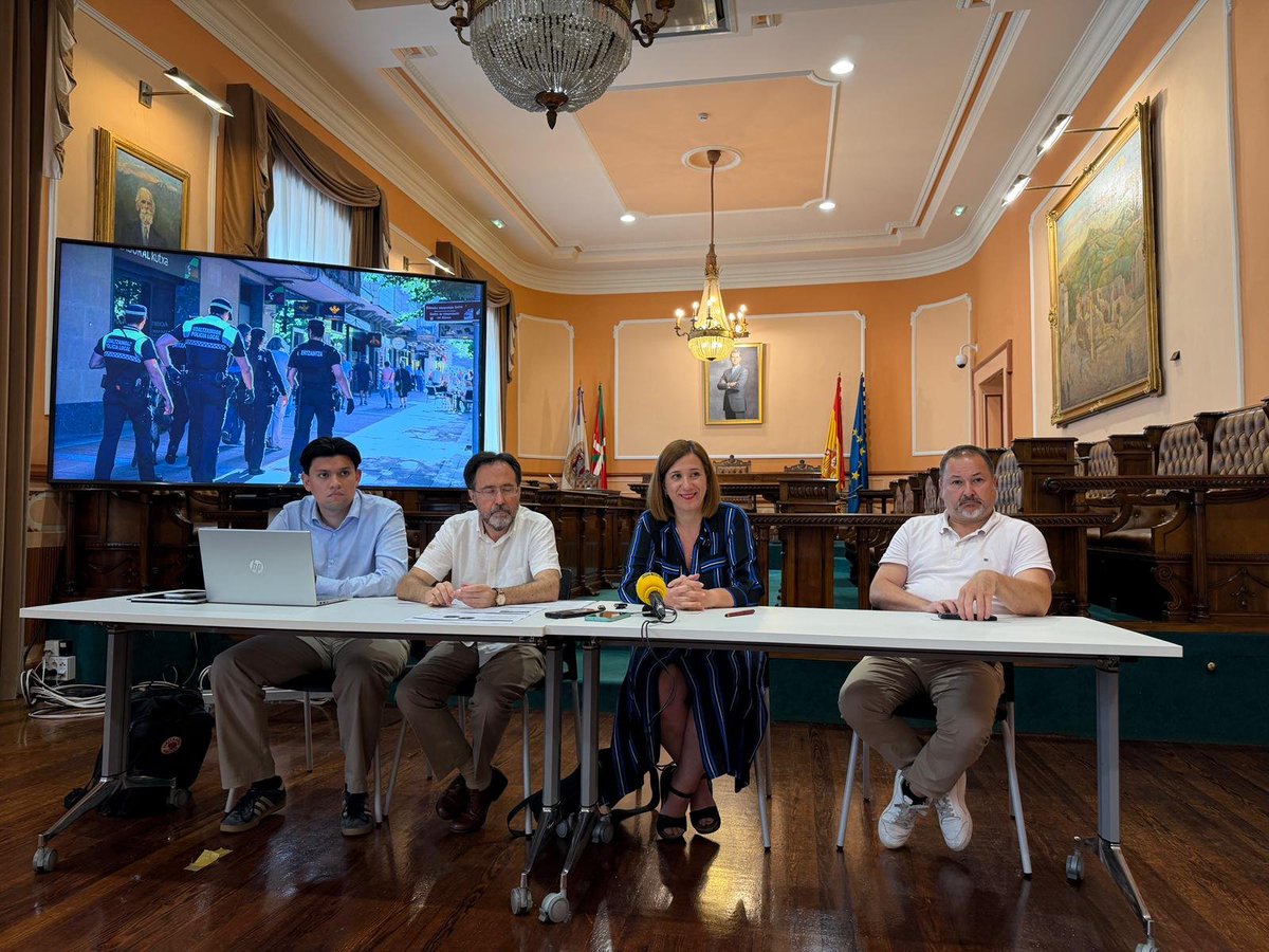 Irun_informa's tweet photo. 📑El Ayuntamiento de Irun presenta el Plan Estratégico que marcará las políticas de seguridad y convivencia de los próximos 4 años. 

🔗Toda la información, aquí: https://t.co/yDaFGSMbSD https://t.co/UejDy1uw1N