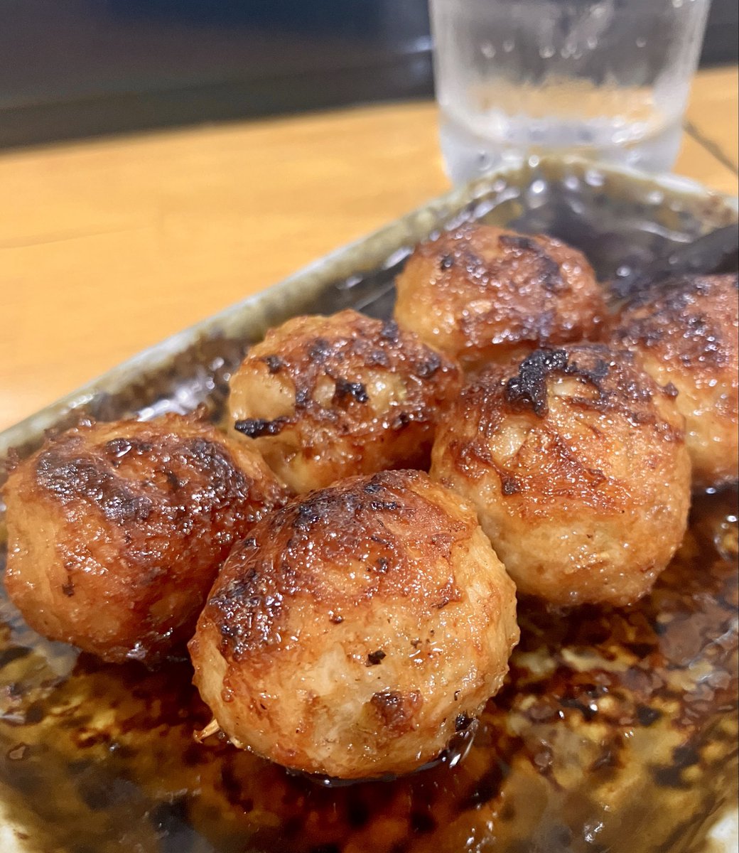 nom1125's tweet photo. しげきん 新小岩

◯注文した料理
つくね 390
いわし刺身 390

ご馳走様でした。 https://t.co/y34XmfhCPd