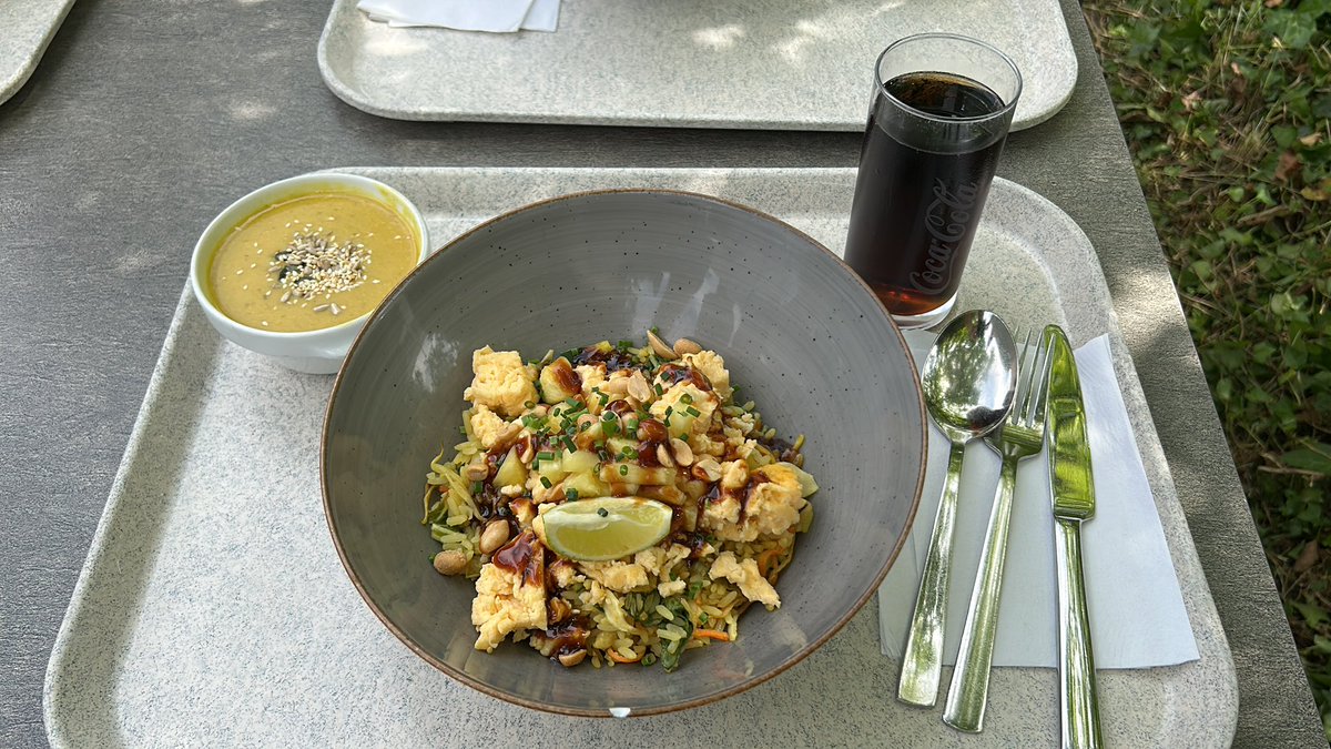 Yoshi_projectC's tweet photo. 会社の社食でランチ。 https://t.co/AQj74D3NGR