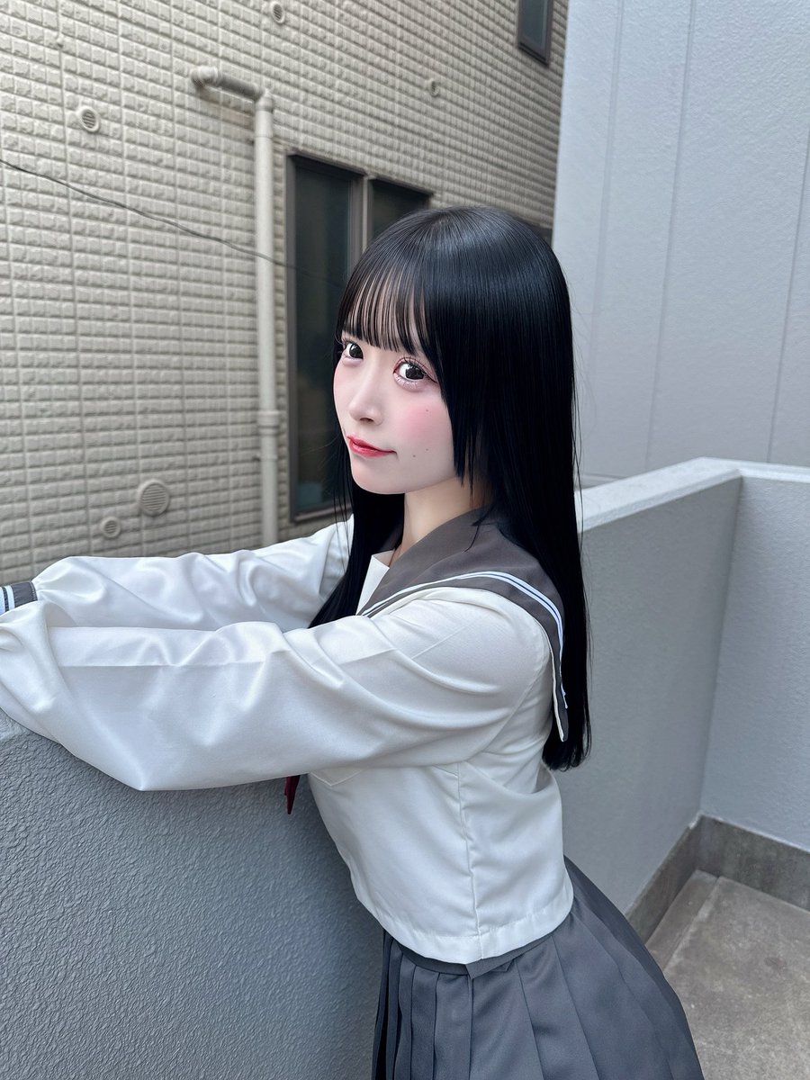 みかりんりん♡様 Post by 三好りん【SEKAIE☆】 on X: 隣の席の子 ♡