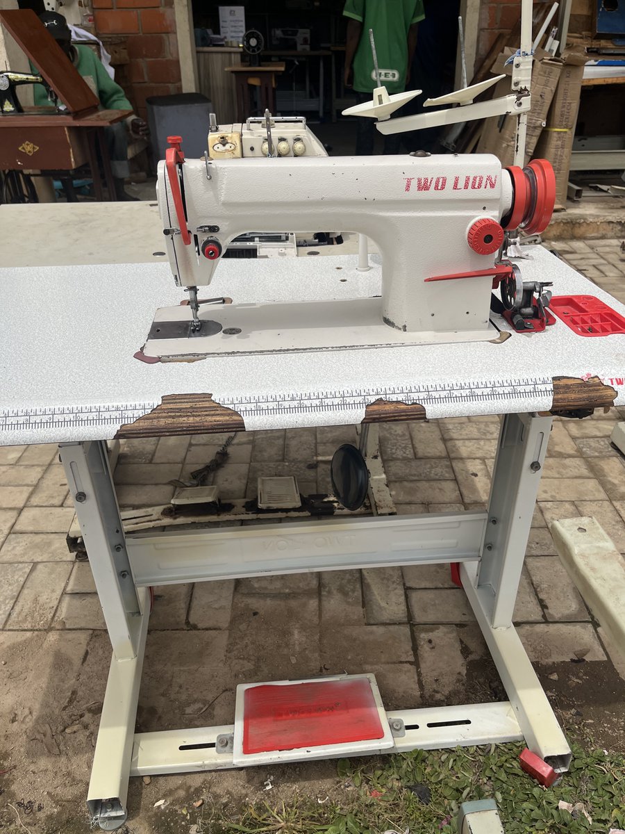salamah_adam's tweet photo. Fairly used Sewing machines 

1st  200k
2nd  190k
3&amp;4  200k

Kaduna

Dm/ WhatsApp 09034075262. https://t.co/Ml4JJGSj5z