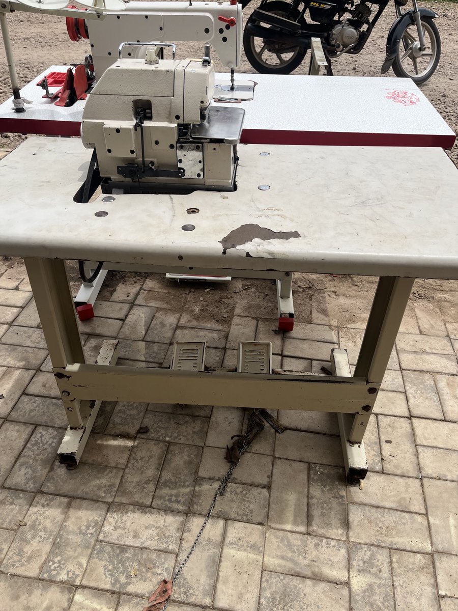salamah_adam's tweet photo. Fairly used Sewing machines 

1st  200k
2nd  190k
3&amp;4  200k

Kaduna

Dm/ WhatsApp 09034075262. https://t.co/Ml4JJGSj5z