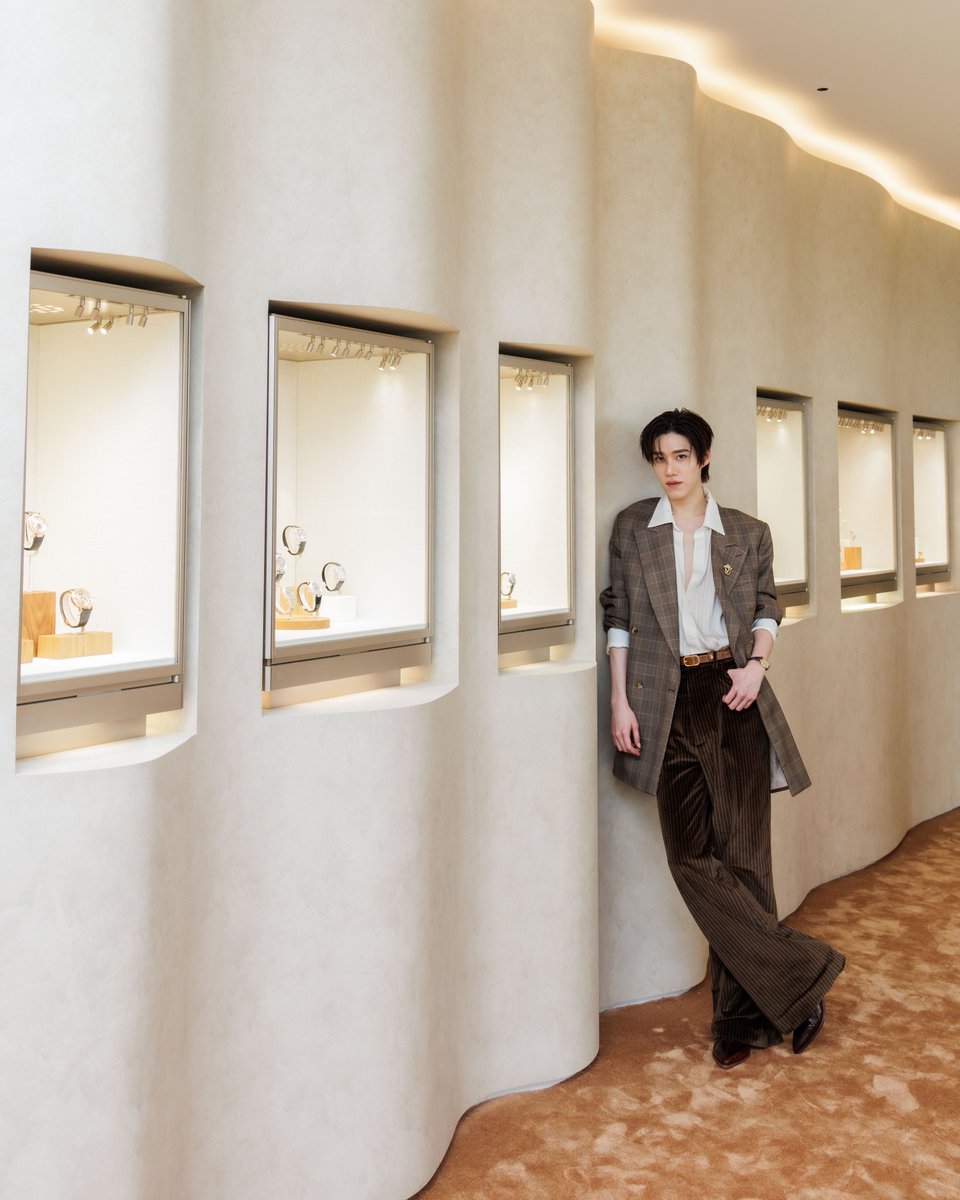 PPKrit_Ent's tweet photo. Timeless creations. Elevated moments. ✨ #CartierExhibitionxPPKRIT

PP KRIT X CARTIER IN MELBOURNE
#Cartier #CartierThailand
#CartierxPPKRIT
#PPKritt https://t.co/dPYDBivWHG