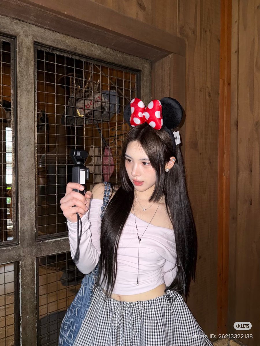 🦋 tweet media