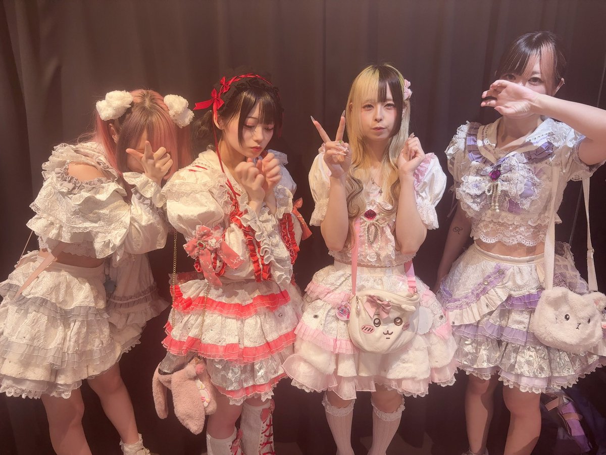 info_periculum's tweet photo. 新宿ありがとうございました⭐️
いっぱい盛り上げてくれて嬉しかったです🎶

あしたのぺりきゅらむちゃんこちら！
アキバステラキューブさんです！お待ちしております！ https://t.co/3YscPK2q96