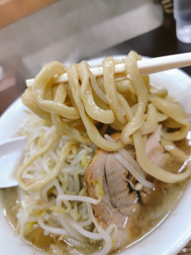 0808oto's tweet photo. 今日の麺は太い気がするのは⁉️
どちらにしても、美味しくいただきました😊 https://t.co/l3uYYsbQAq