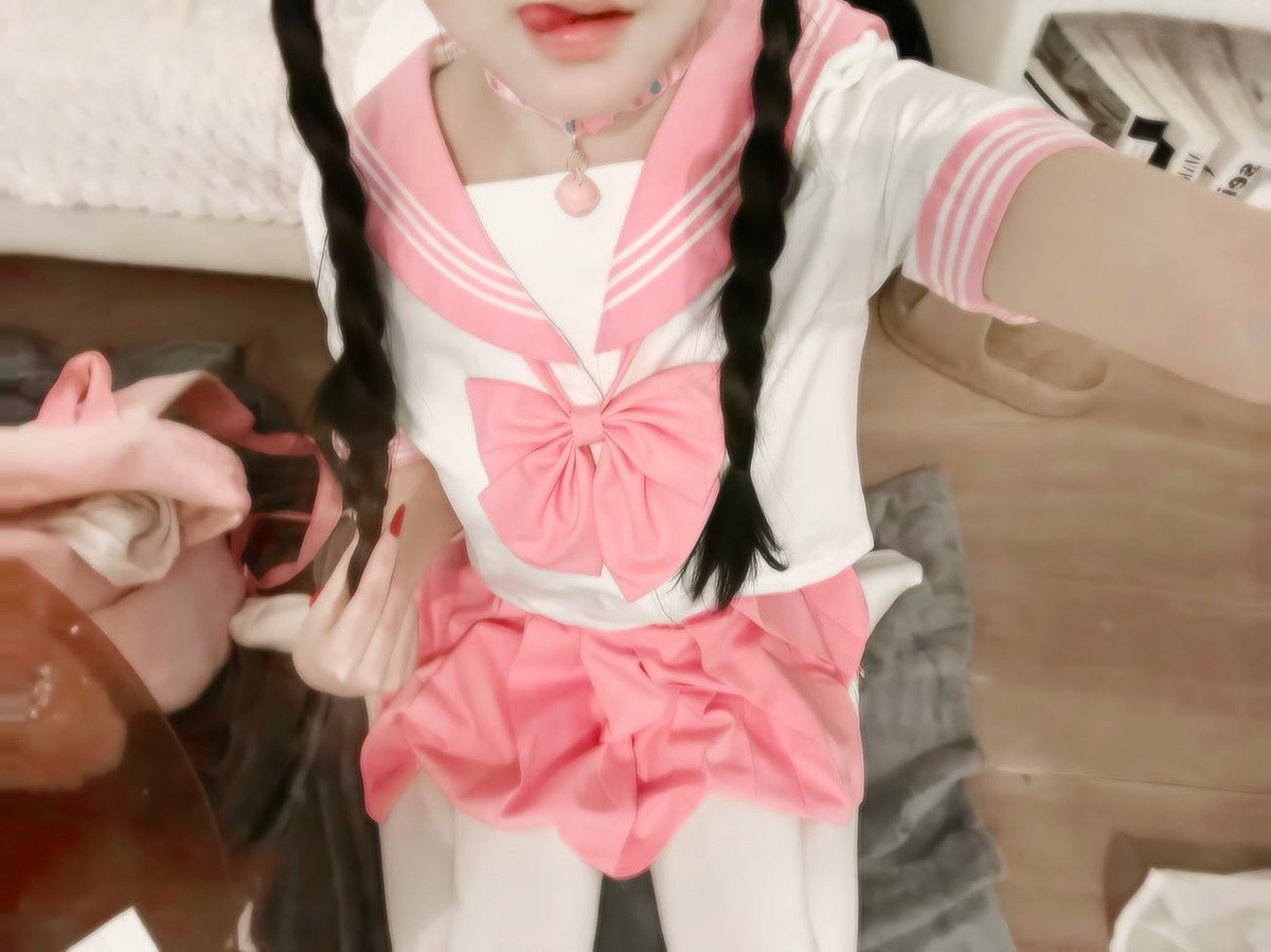 liangyiToT's tweet photo. 你们那个i人e人怎么测的 怎么我测出来是个s？
#jk #choker #萝莉 https://t.co/KlFA2khv3o