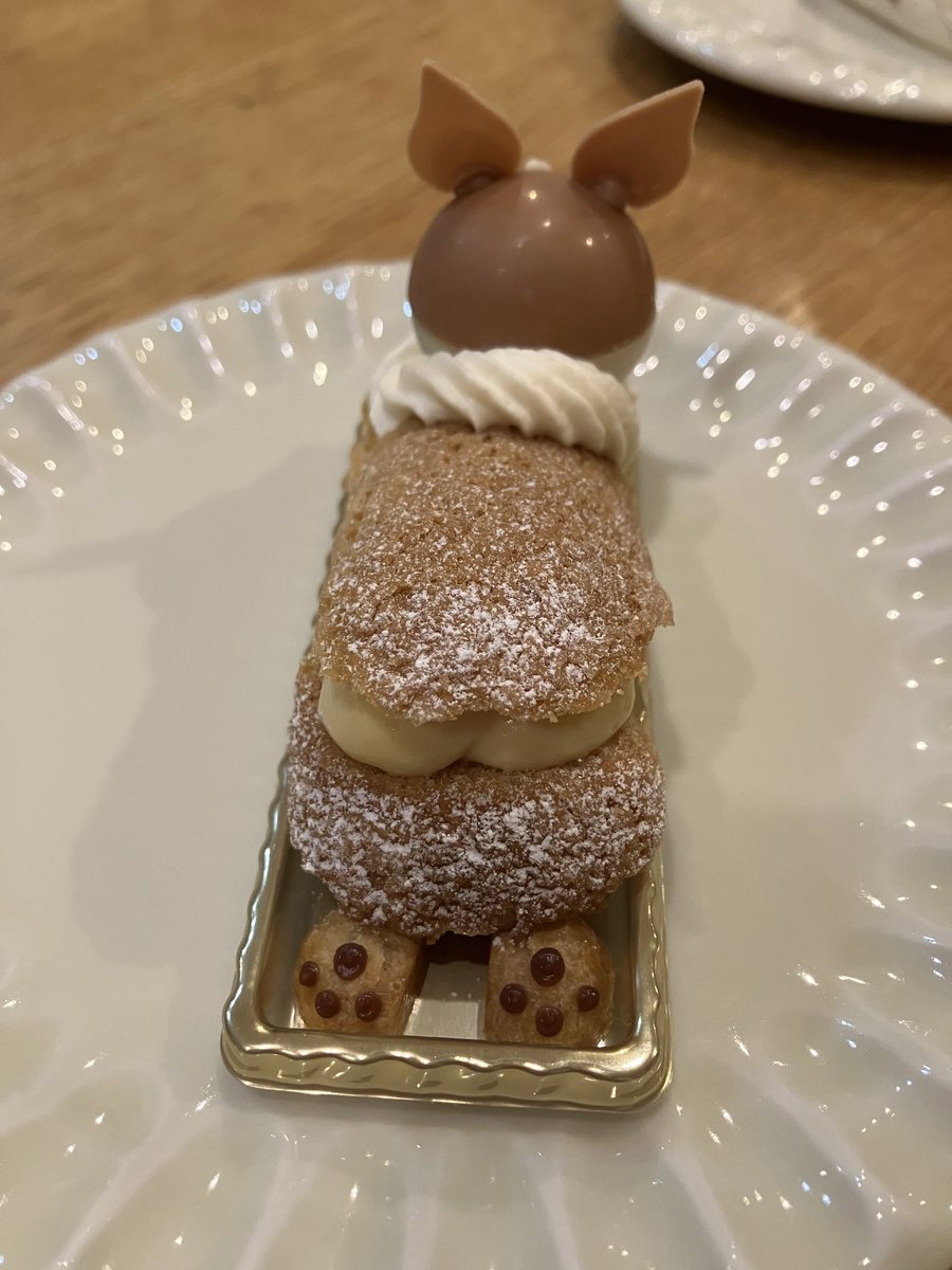 anz0707's tweet photo. 一年越し！！念願のコーギーケーキをお迎えしてきた💓去年は買いに行けないまま販売期間が終わっちゃったけど、今年は間に合ったー！ https://t.co/pd8M714UYS