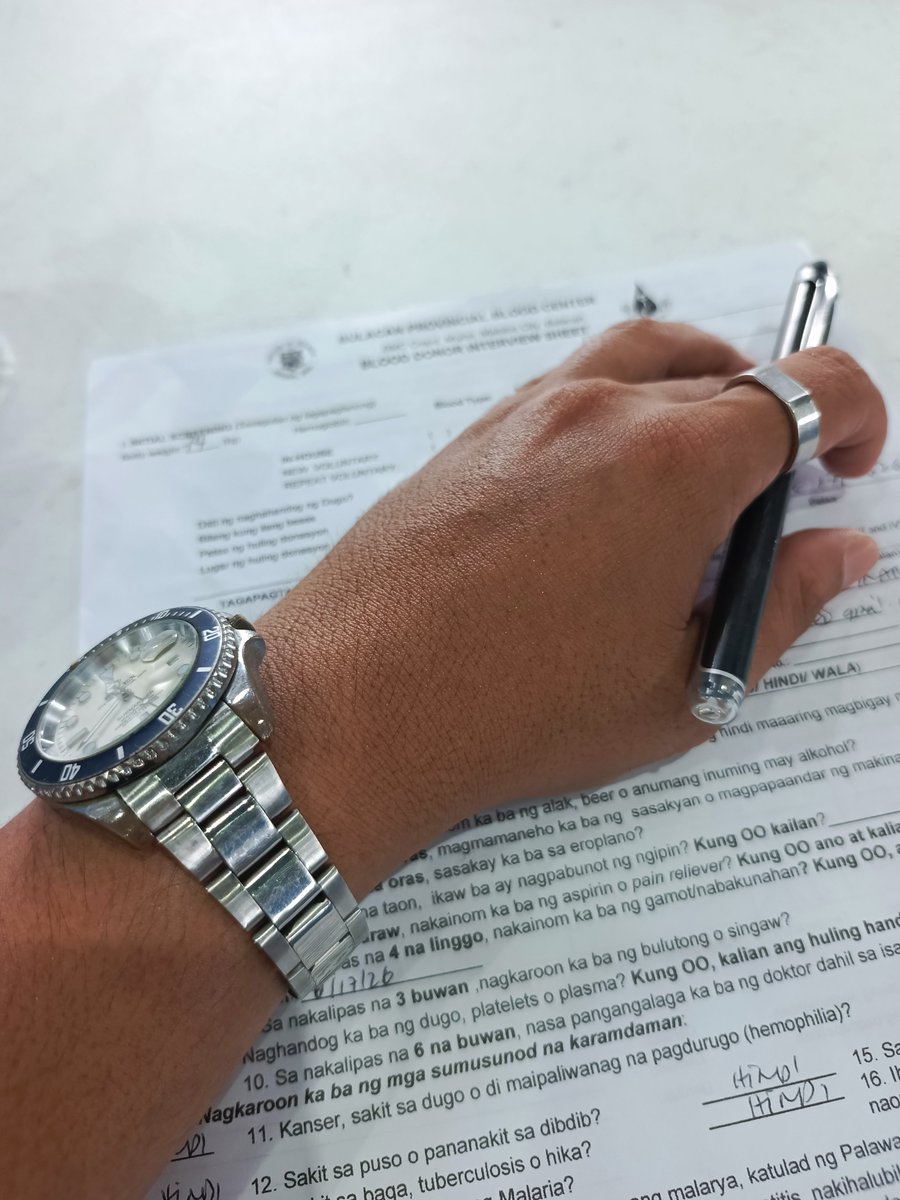 this_is_eyan's tweet photo. From "Takot sa karayom" to "Pang-sampung beses ko na pala 'to"

Grabe! As someone na bukod sa takot sa karayom e mababa pa ang pain tolerance, who would've thought na pang-sampung donate ko na 'to. 😅

Always grateful for the opportunity to help save lives. Tara donate ka na rin. https://t.co/8cIMCkT3QH