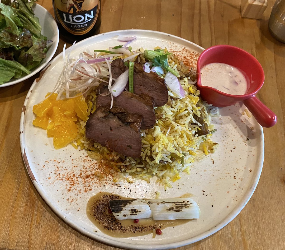 BassSeishiro's tweet photo. 『TRUNK CAFE』／八丁堀
㊗️8周年特別メニュー
＊鴨ビリヤニ

素敵な空間で「LIONラガービール」と最高なマリアージュ！！

Thanx⚡️ https://t.co/dviZ7EdifW