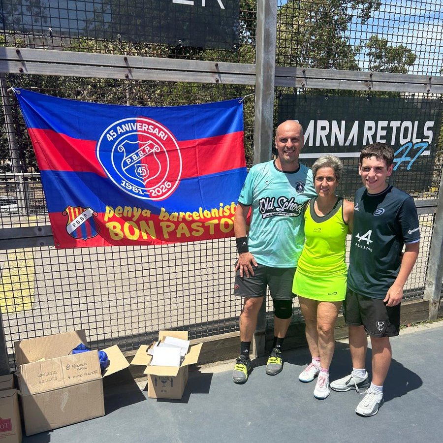 ConfePenyesFCB's tweet photo. 🎾♠️ La Federació del Barcelonès Est segueix enfortint la comunitat entre les seves penyes amb el IV Torneig de Pàdel i un nou Torneig de Dòmino.
💪 Jornades de diversió i sentiment blaugrana! 

📲 https://t.co/Z0wUKXjREr

💙❤️ #FemBarçaFemPenya #ForçaBarça https://t.co/qG8hTHJ5SP