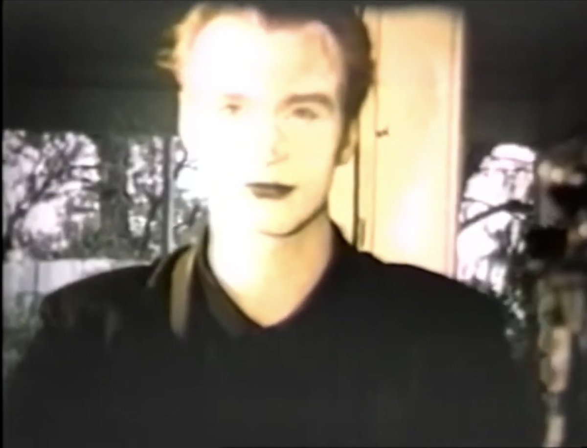inceptstellar's tweet photo. people bringing up tarantella as if I didn't know. don't worry mr nolan i saw your black lipstick https://t.co/hUE6tSPAK7