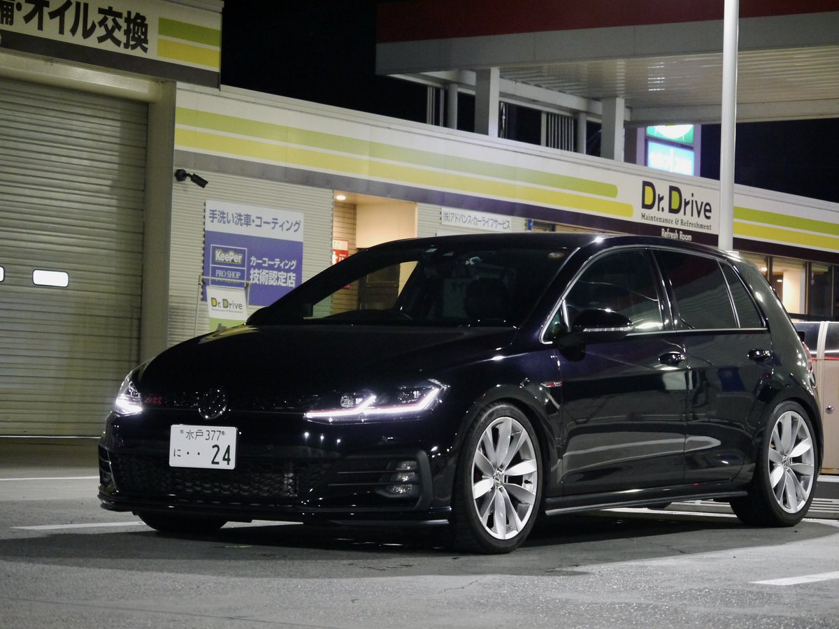 golf_scirocco's tweet photo. 同じホイール3セット持ってたのキモすぎる

WSP ITALY W457
ブラック18インチ
シルバー18インチ
シルバー19インチ https://t.co/QZPp7Jdpbi