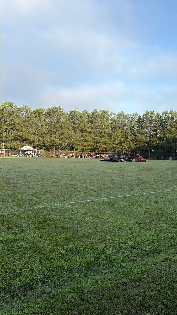 JackHover01's tweet photo. Mill Creek, Elite line Camp Day 1 https://t.co/E4eTktLOKW