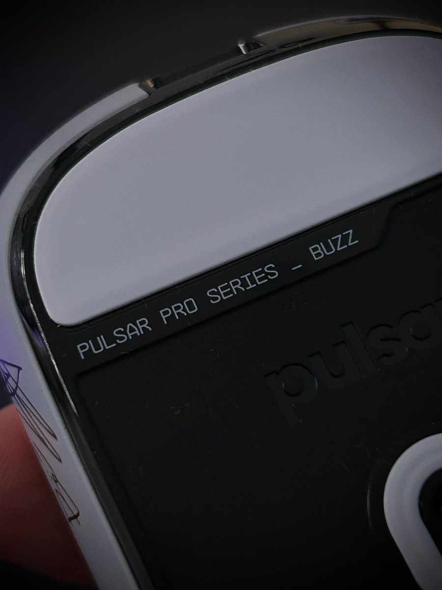 GabinBinksgg's tweet photo. Pulsar Pro Series BUZZ-X ! 

I find that in terms of decorative details on the shell, it is one of Pulsar’s most successful mice on this side! https://t.co/cfAeugZ1Hc