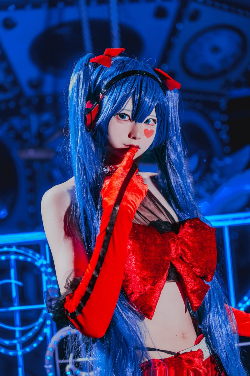 ra1kaA's tweet photo. Cosplay ／ 初音ミク
アンビヴァレンツ

空振りの理想論、
騒ぎ立てる名無しさん。 https://t.co/JvdFzPbKC7