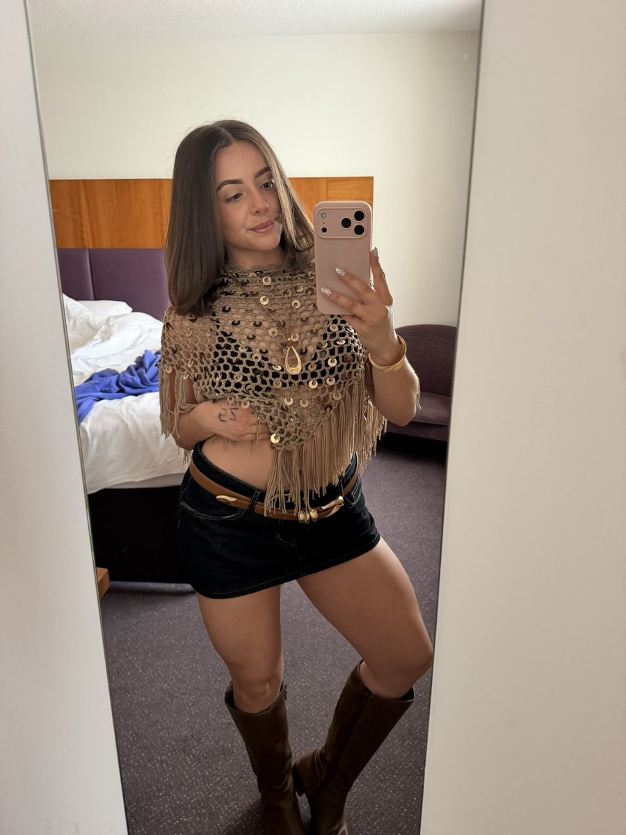 Maisie 🪩 tweet media