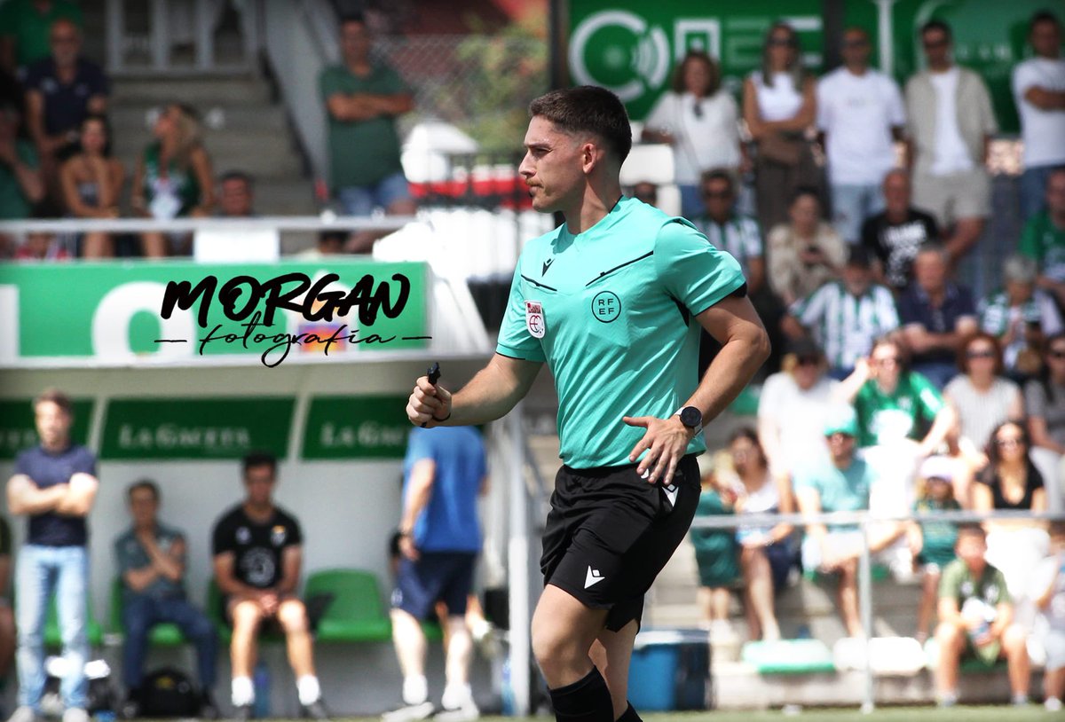 CVAF_Arbitroak's tweet photo. 🔲 ARGAZKIAK 🔲
🏆 PLAY OFF a SEGUNDA RFEF - #TerceraRFEF
⚔️ @clubdepguijuelo - @UDTamaraceite
👨⚖️ Jon Elorza
🚩 Eder González
🚩 Jonan Muñoz
4A: Iñigo Pérez
📸 Morgan Fotografía
#EFAB #CVAF #Euskadi https://t.co/4WMOfxAHhV