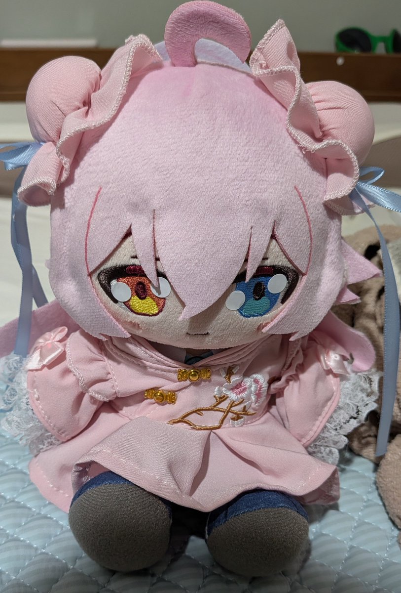 GMk4Hoshisuki's tweet photo. チーパオホシノちゃんめちゃんこかわいい💞💞💞

うへ〜せんせどう〜？
似合ってるかな！
#ブルアカぬいぬい部
#ホシノぬいぬい部 https://t.co/COsX9zcD8y