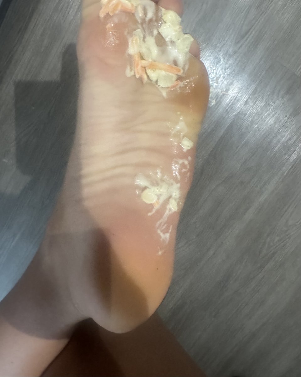 ALL4S3R3NAB's tweet photo. Knocked coleslaw off the side and accidentally stepped in it 🫵🏼 lick up your lunch and send to thank me 💁‍♀️ https://t.co/me5ykJeJzD