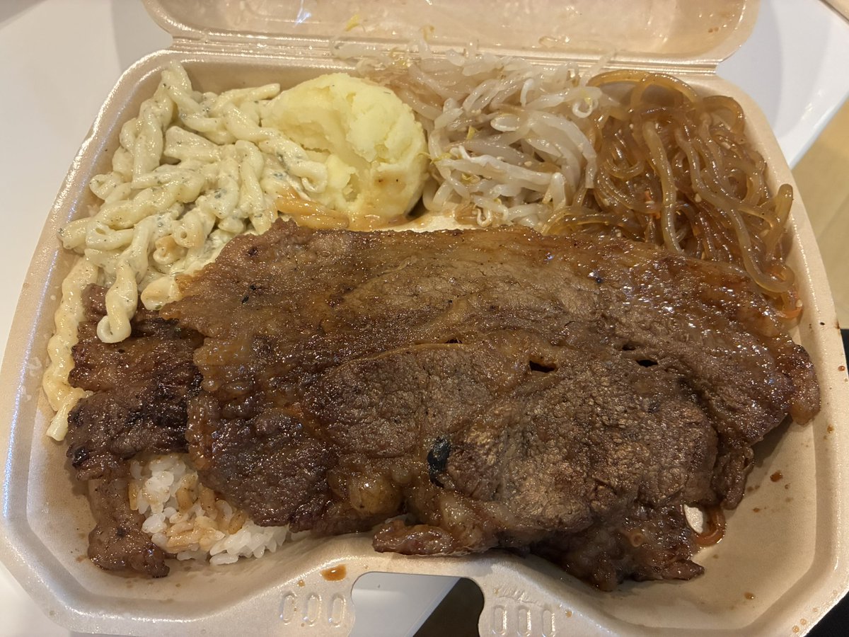 uuubbbeeerrr's tweet photo. 今日はヤミー https://t.co/bkB7sCQaLP