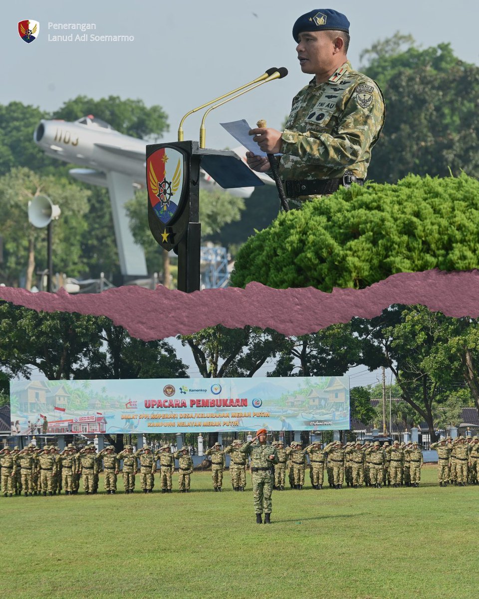 lanud_smo's tweet photo. Komandan Lanud Adi Soemarmo Marsma TNI Henri Ahmad Badawi, S.M., M.M., M.Han membuka Pendidikan dan Latihan Sarjana Penggerak Pembangunan Indonesia  Koperasi Desa Kelurahan Merah Putih dan Kampung Nelayan Merah Putih di Lapangan Dirgantara Lanud Adi Soemarmo, Rabu (17/6/2026). https://t.co/NLqQhgJKa7
