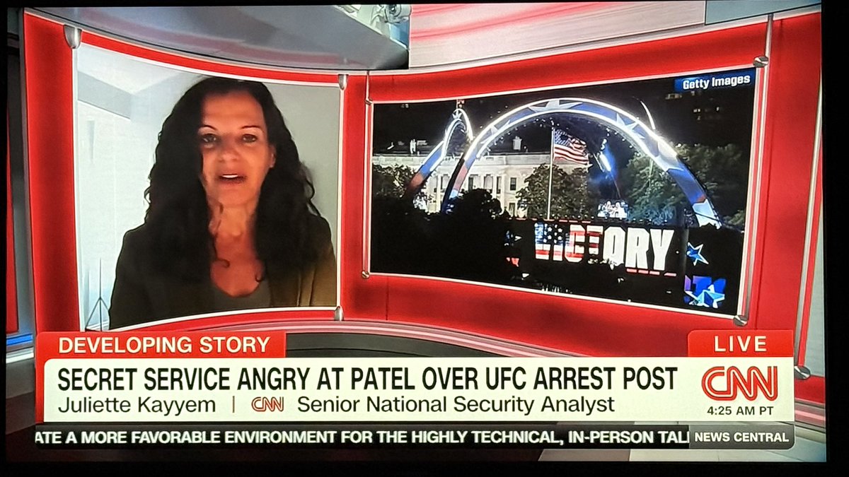 MichaelCFox2's tweet photo. Juliette!Your lighting!Hire a professional!I can help u for a small fee!🥴Who’s signing off on this at CNN!🤷🏽‍♂️ https://t.co/CpVycEMQ56
