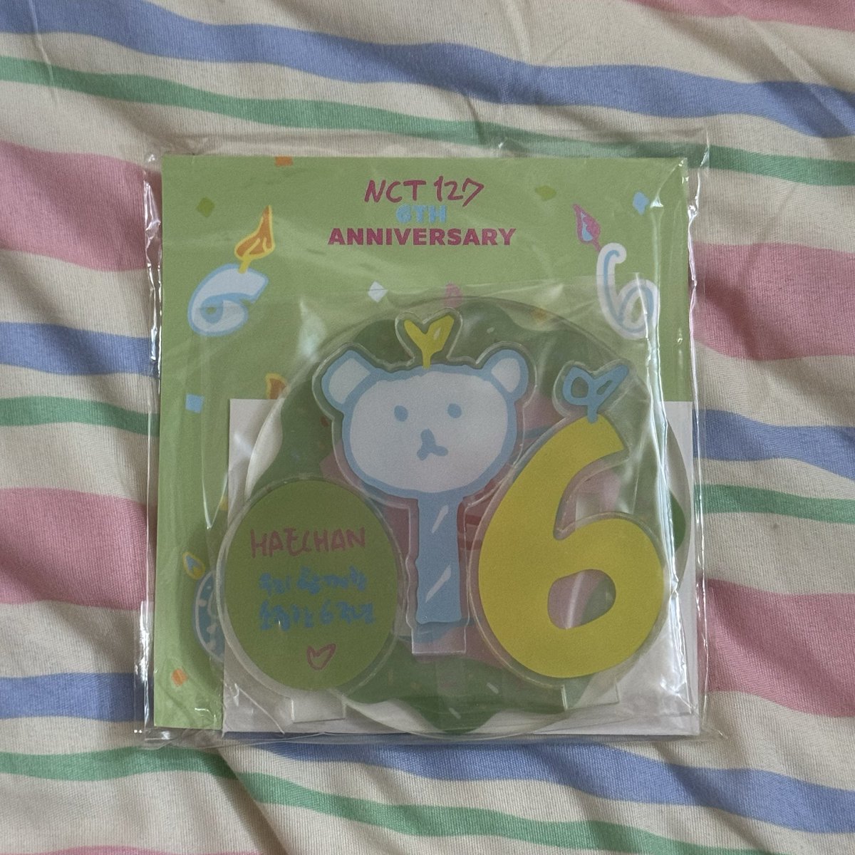 usedstuffbyw's tweet photo. ส่งต่อ NCT 127 6th anniversary md ของใหม่ ไม่เคยแกะ acrylic stand &amp; ar voice card set 490฿ แฮชาน ส่งฟรี dm ได้เลยค่า 🥹
#ตลาดนัดnct #ตลาดนัดอซท 
#ตลาดนัดอซท127 #ตลาดนัดnct127 https://t.co/4K0HY9BBUo