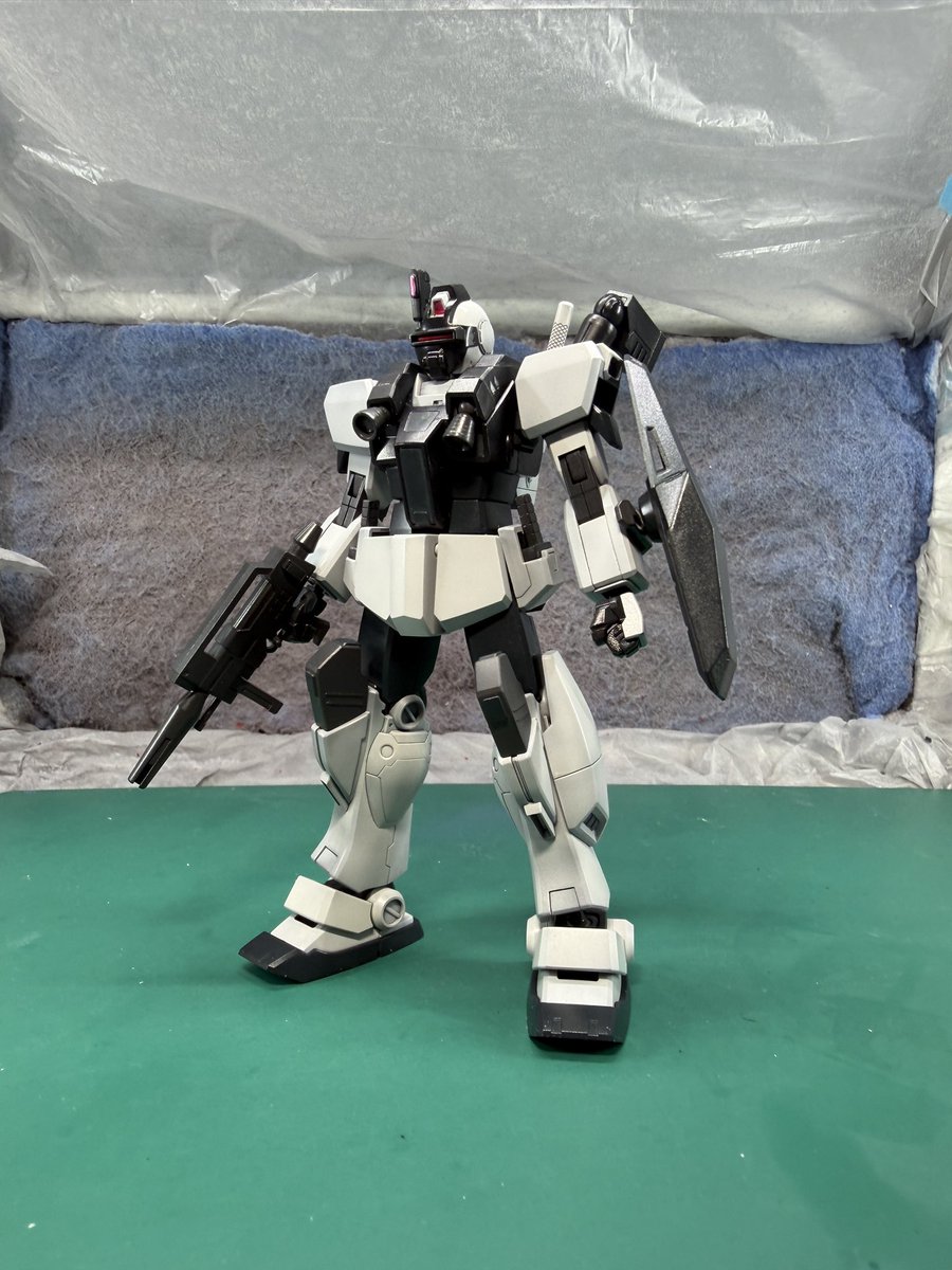 MIYAROS1's tweet photo. #ガンプラ
#ガンダム
#ジョニ帰
#MSV

ミキシング製作した
ジム・ナイトシーカー（ヴァースキ専用機）完全👍

ミキシングで漫画登場機を再現して製作したのは初めてで荒削り感はあるけど、
ゲームでお世話になった機体だったから、そこまで難しい加工無く製作できたのは良かった😊

���まにはオリジナルで製作するのと違い、再現製作するのもありかなと思った😁

さあ次は何を作ろっかな🤔