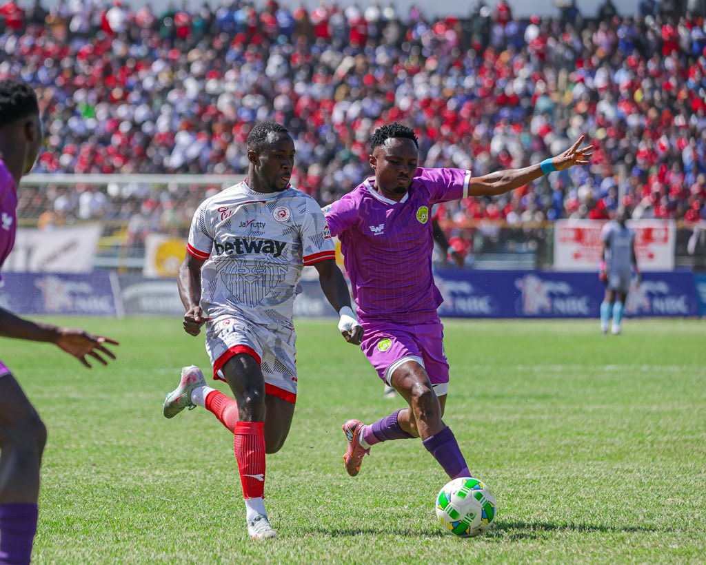 SimbaSCTanzania's tweet photo. 32’ | Mbeya City 0-0 Simba SC. #NBCPremierLeague #NguvuMoja https://t.co/TTJSUhAtnZ