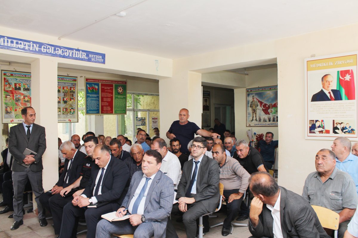 UcarRIH's tweet photo. Ucar rayon İcra Hakimiyyəti Başçısı Mənsur Məmmədov 17 iyun 2026-cı il tarixdə Bağban kəndində səyyar qəbul keçirib

https://t.co/wJ74CEHVIg https://t.co/vaPZbSh0ZC