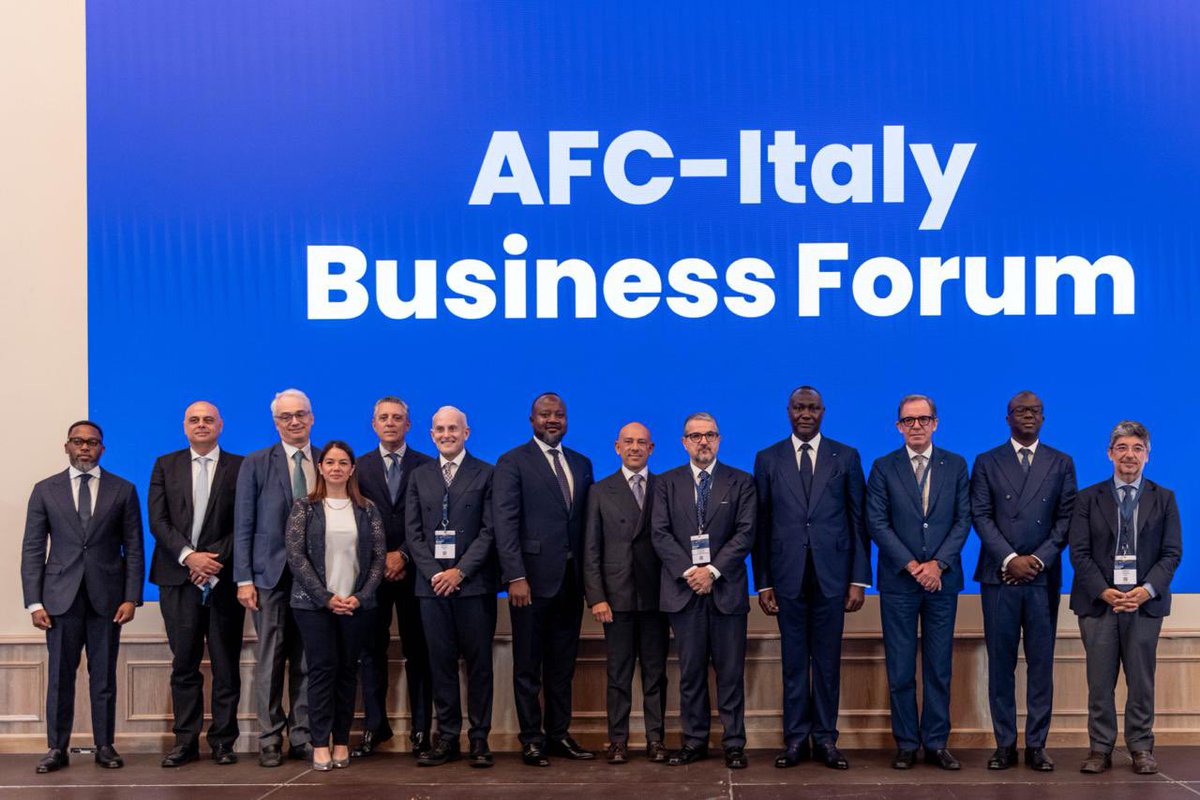 Vale_Valentini_'s tweet photo. Con il Pres. di @africa_finance, Samaila Zubairu, ho inaugurato l’AFC-Italy Business Forum.
Insieme al Pres. Zabairu e l’UDM Piano Mattei, abbiamo definito una visione condivisa: sostenere lo sviluppo di un mercato africano prospero e competitivo, che generi valore e opportunità. https://t.co/89q0YVjGXo