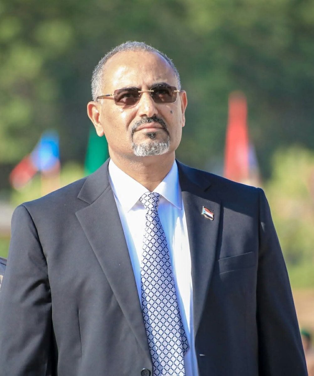 SallaaaahA's tweet photo. زعيم  الجنوب والرئيس الفخري لشعب الجنوب الحر شعب الجنوب الحر خلفك من المهرة إلى باب المندب 
#نزلها https://t.co/9XjVArlXLn