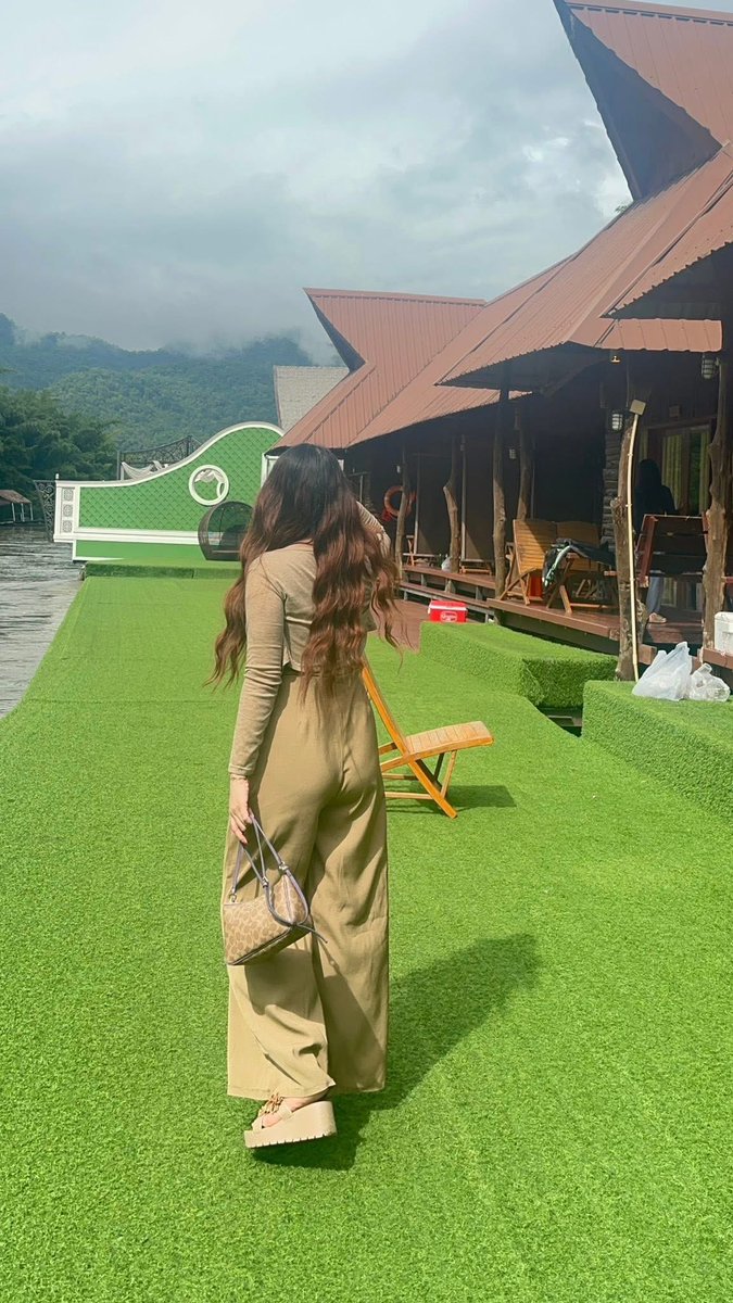 Yakdudnom44's tweet photo. เมียเพื่อน โครตได้เลยว่ะ😏😛 https://t.co/qn5juvc2Ok