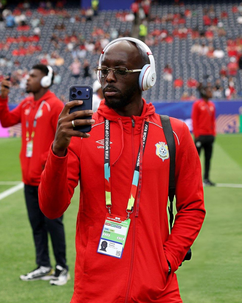 CAF_Online's tweet photo. Present. Ready. 🐆🇨🇩

#FIFAWorldCup https://t.co/MiPF7ic1Wu