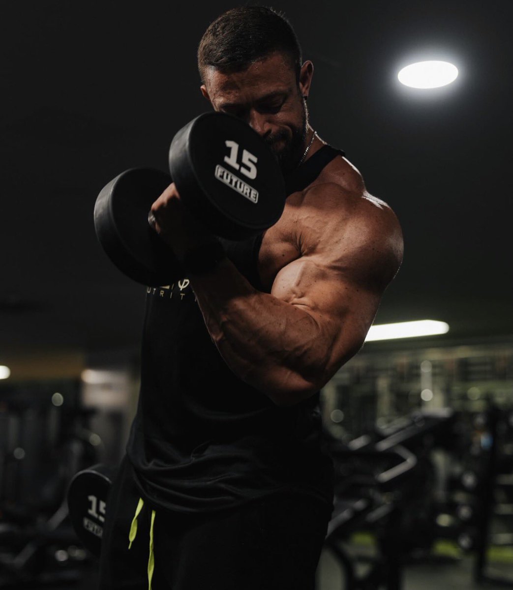musclesex tweet media