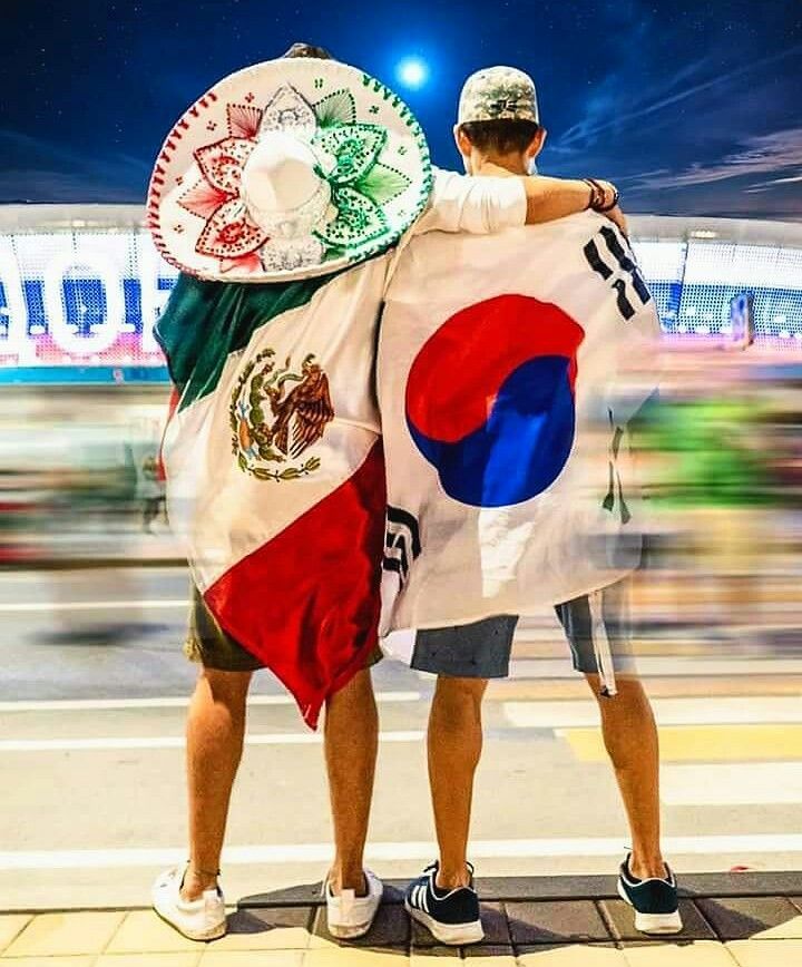 KaorukoWaguri32's tweet photo. Pase lo que pase mañana que gane el mejor
Y aun así que viva la hermandad seguiremos siendo hermanos
🇲🇽🤝🇰🇷✨⚽🏆🏟️🥅 https://t.co/E4XgMQveYB