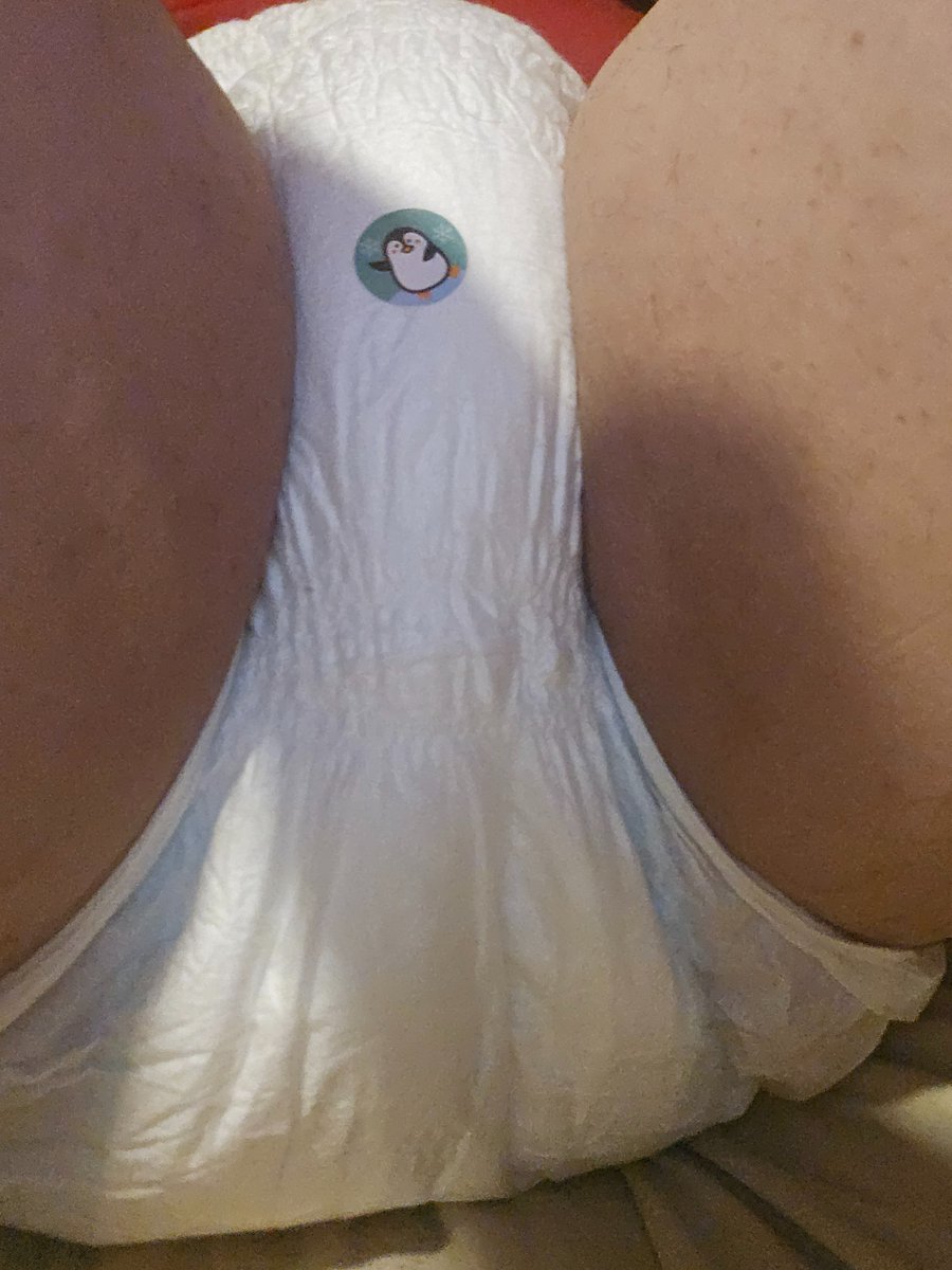 LittleCookieDL's tweet photo. Como no tiene dibujitos les puso un stiker 🥹✨️ https://t.co/1LU4NXjhvg