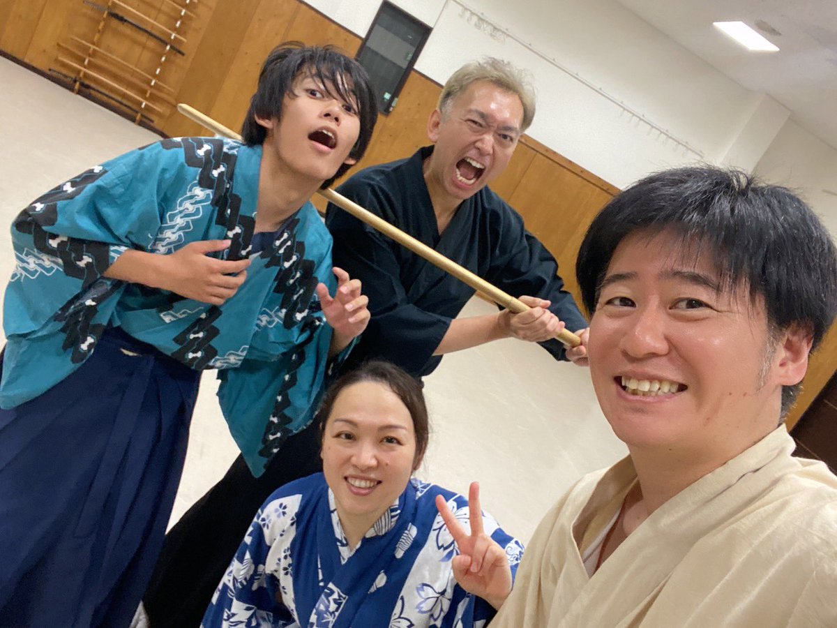 Ucchy1974's tweet photo. ちょいと面白いもん作っちまった
7月のブレナイで披露できたらいいなぁと思ってます
4人でみっちり稽古しました〜 https://t.co/O2Dy8KOYR3