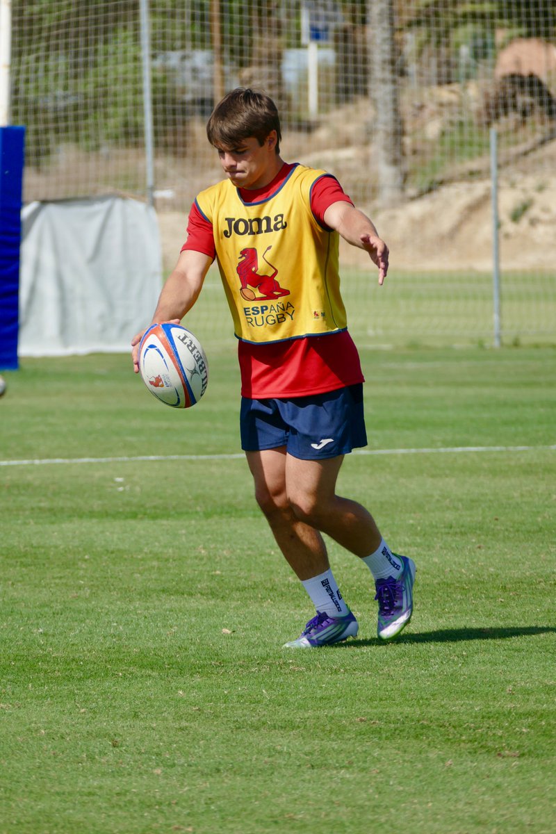 ferugby's tweet photo. ☀️🦁  𝐋𝐨𝐬 𝐋𝐞𝐨𝐧𝐞𝐬 𝐌𝟐𝟎 🔜 @rugbyworldcup U20

#LoQueNosUne https://t.co/Sr0bvY4rzA
