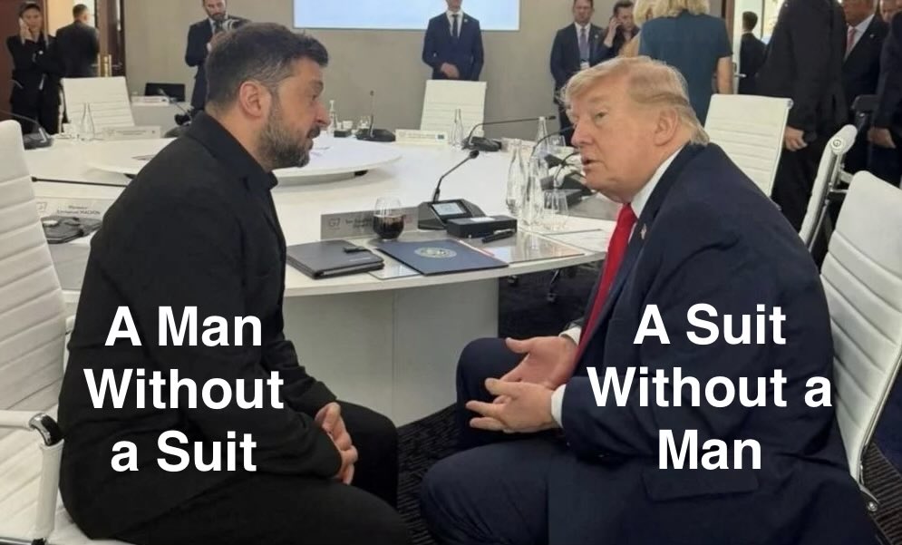 bluhue123's tweet photo. Raise your hand ✋ if you AGREE https://t.co/WNWwwEexE5