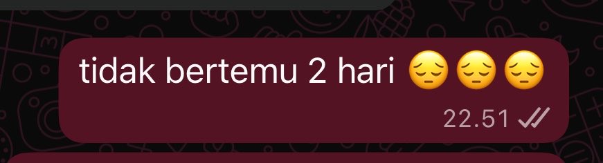 ___bor3eedd's tweet photo. lucu sekali pacarku, padahal dia lembur dikantor dan jam segini dia masih rela-rela anterin aku es teller kesukaanku, aku ngeluh cedih 1 hari ini ga bertemu pacar bod karena adek lagi istirahat dirumah, tmbh hari ini jadi 2 sih, tapi tiba-tiba udah didepan rumah aja…🥺💜💜 https://t.co/ZkjUsGdC92