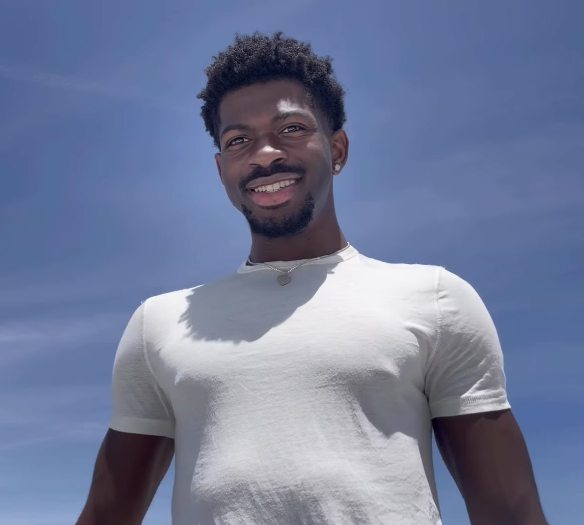 PopCrave's tweet photo. Lil Nas X reveals new music is coming in video message to fans.

He confirms he’s been in rehab for the past few months and is now seeing a therapist &amp; psychiatrist following a bipolar disorder diagnosis. https://t.co/r3zNvyB25g